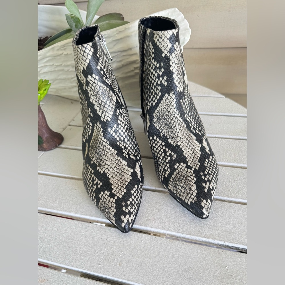 Circus Sam Edelman Snake Print Heeled Boots.In excellent condition